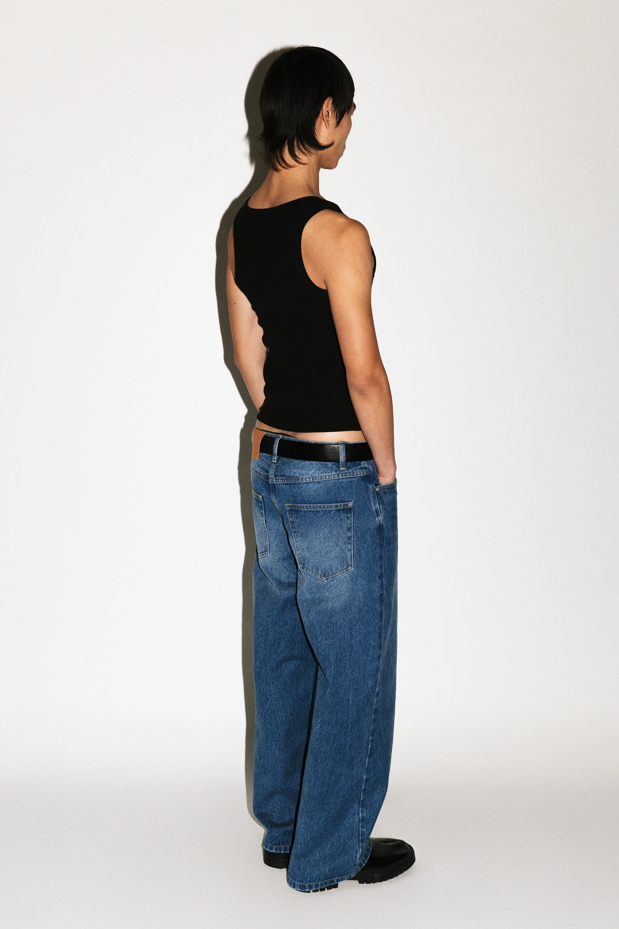 Bronson Low-Rise Relaxed Straight-Leg Jeans - Image 3