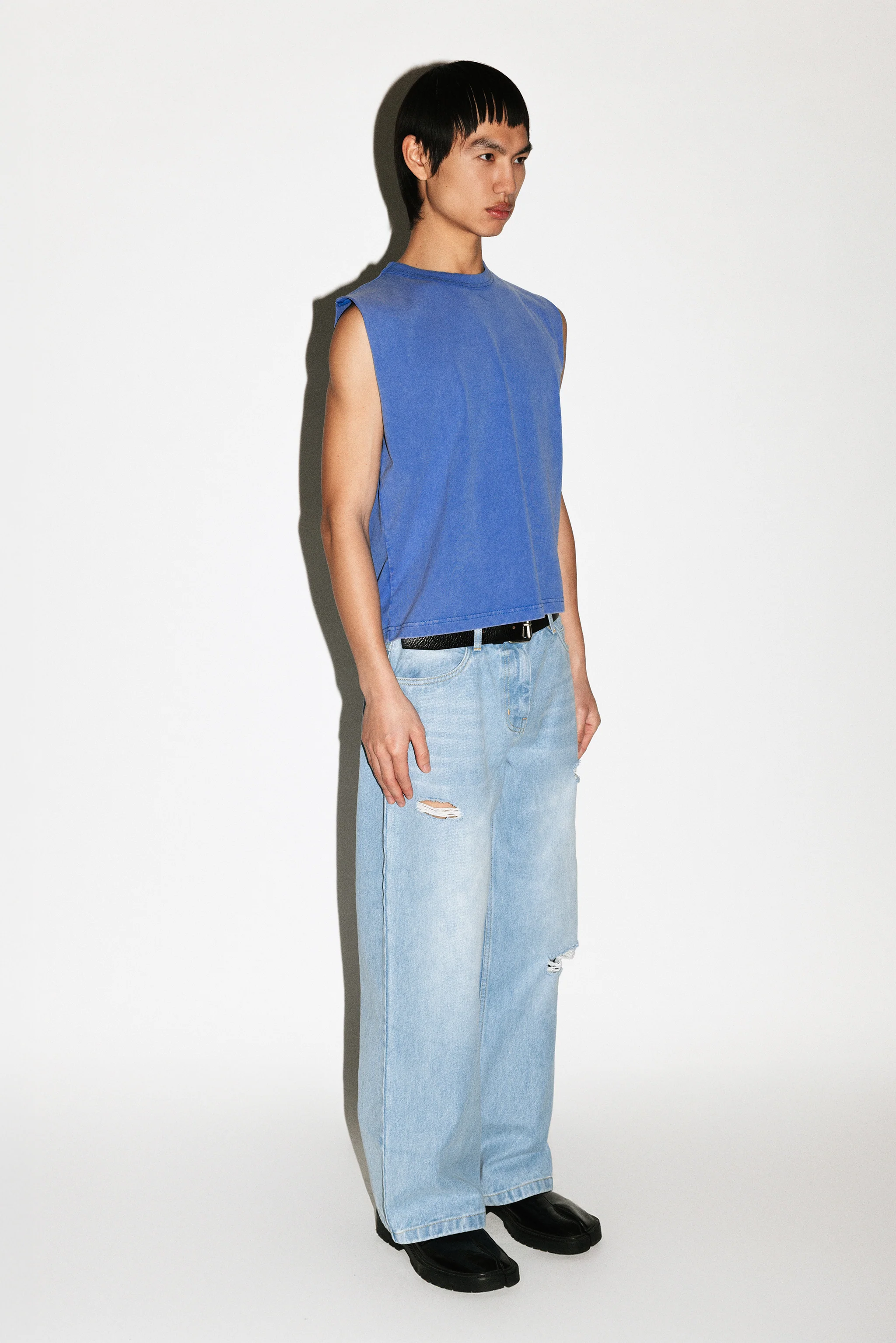 Bronson Low-Rise Relaxed Straight-Leg Jeans - Image 6