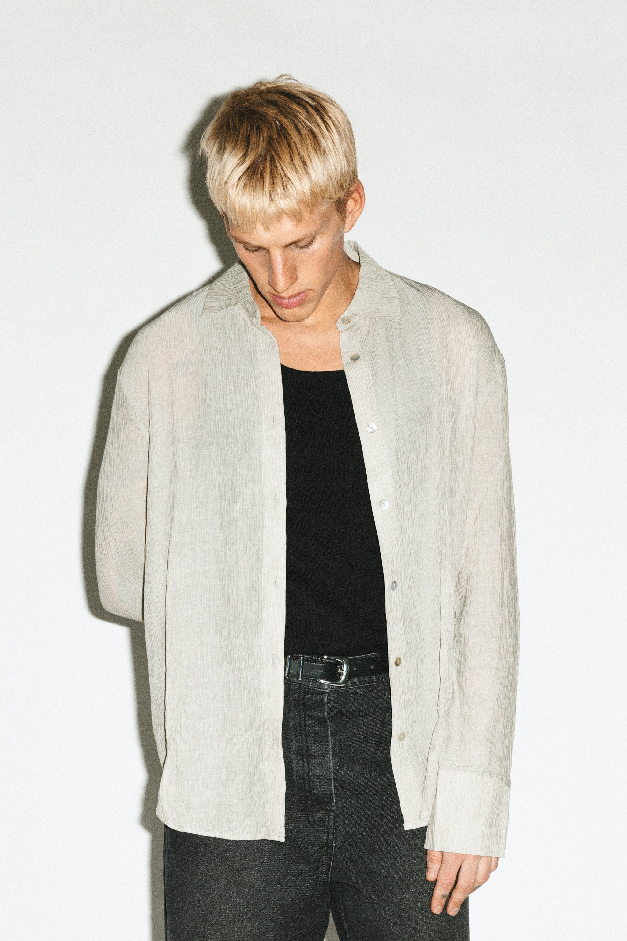 Del Aire Semi-Sheer Gauze Button Up - Image 8