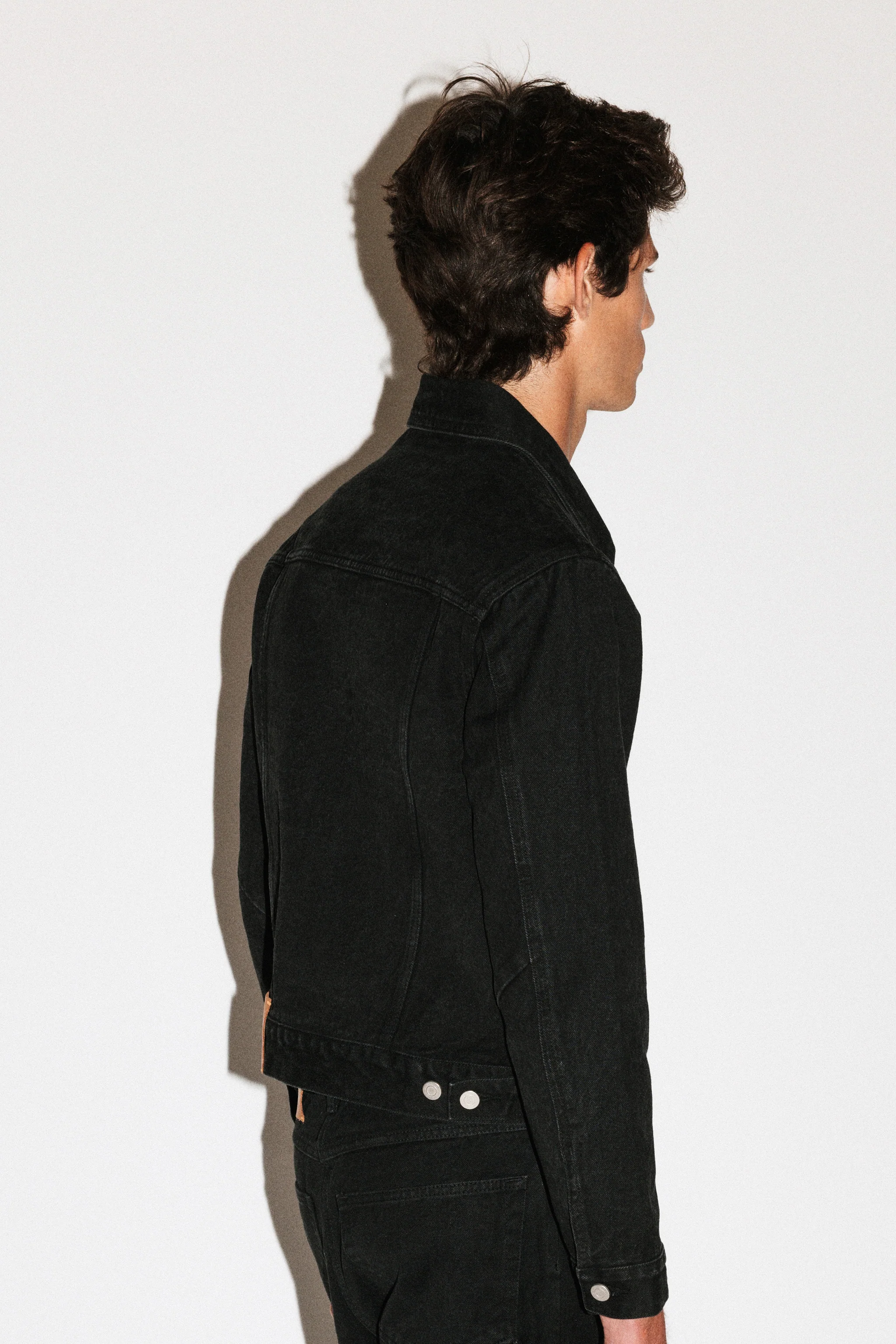 Runyon Fitted Western Denim Jacket - Image 3