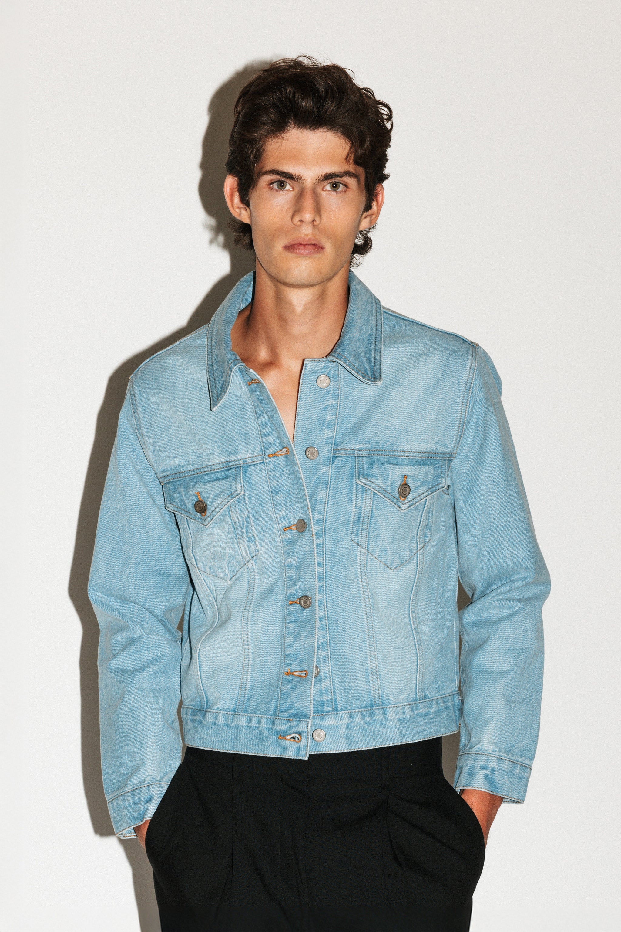 Runyon Fitted Western Denim Jacket - Image 9