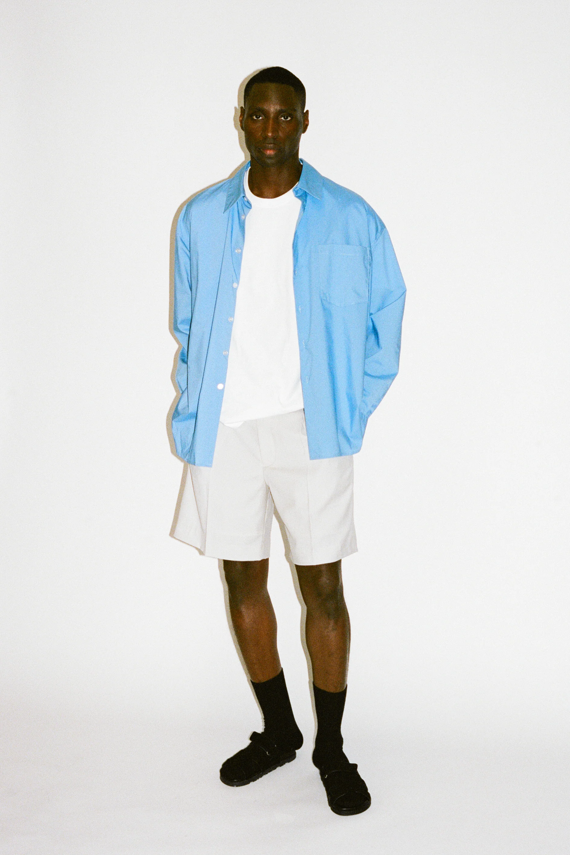 Villa Wide-Leg Tailored Shorts - Image 13