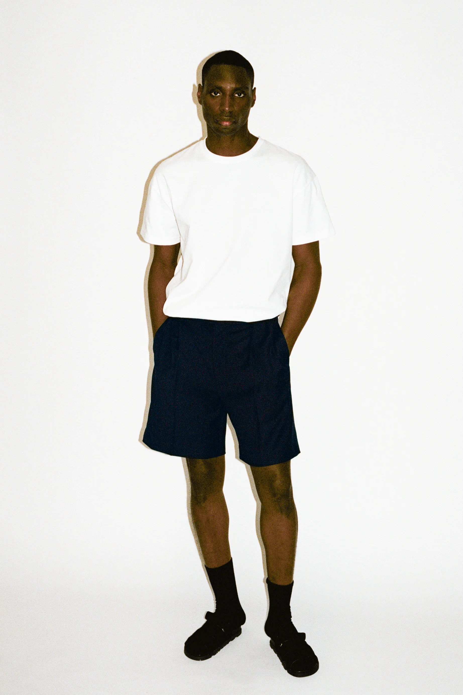 Villa Wide-Leg Tailored Shorts - Image 20