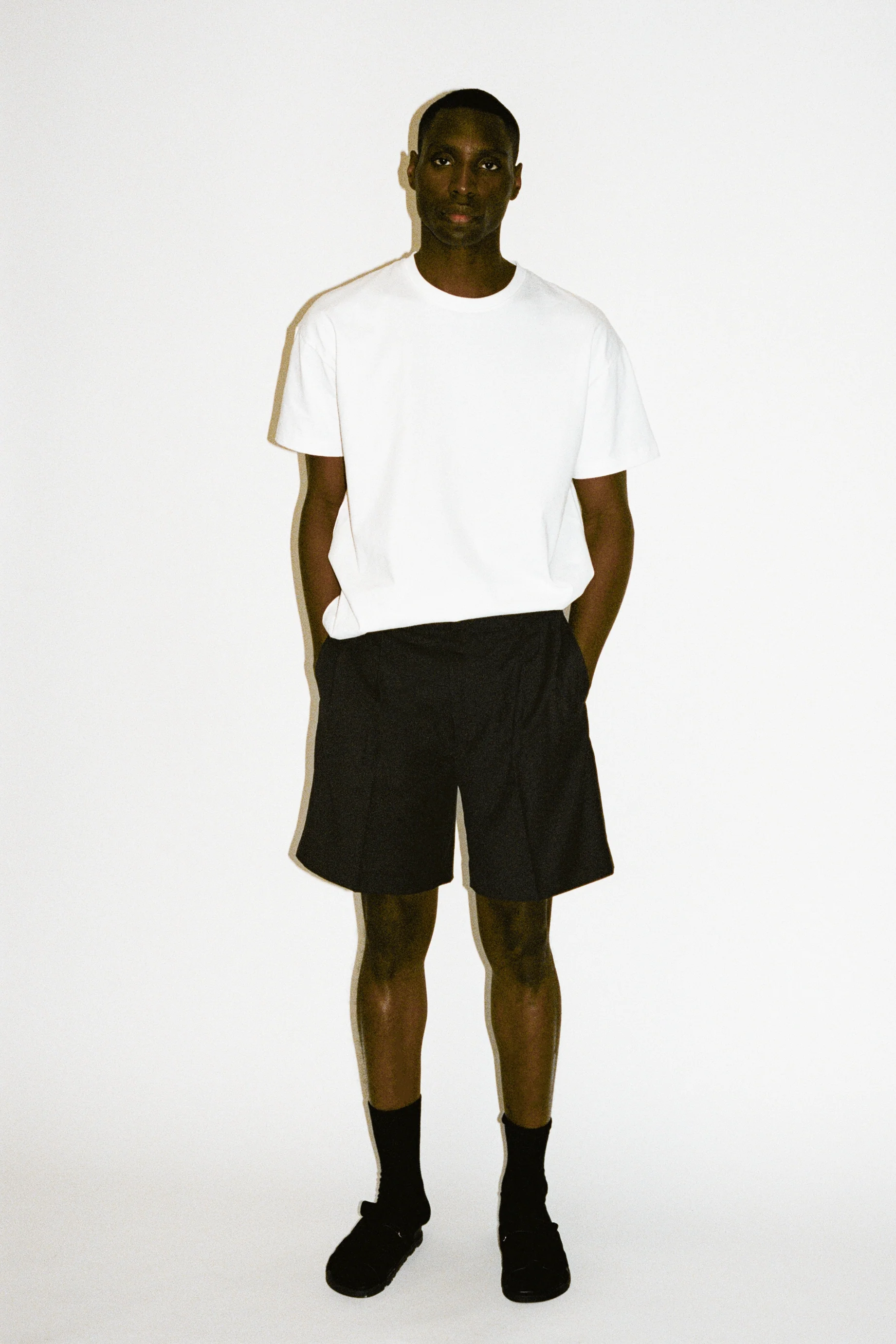 Villa Wide-Leg Tailored Shorts - Image 6