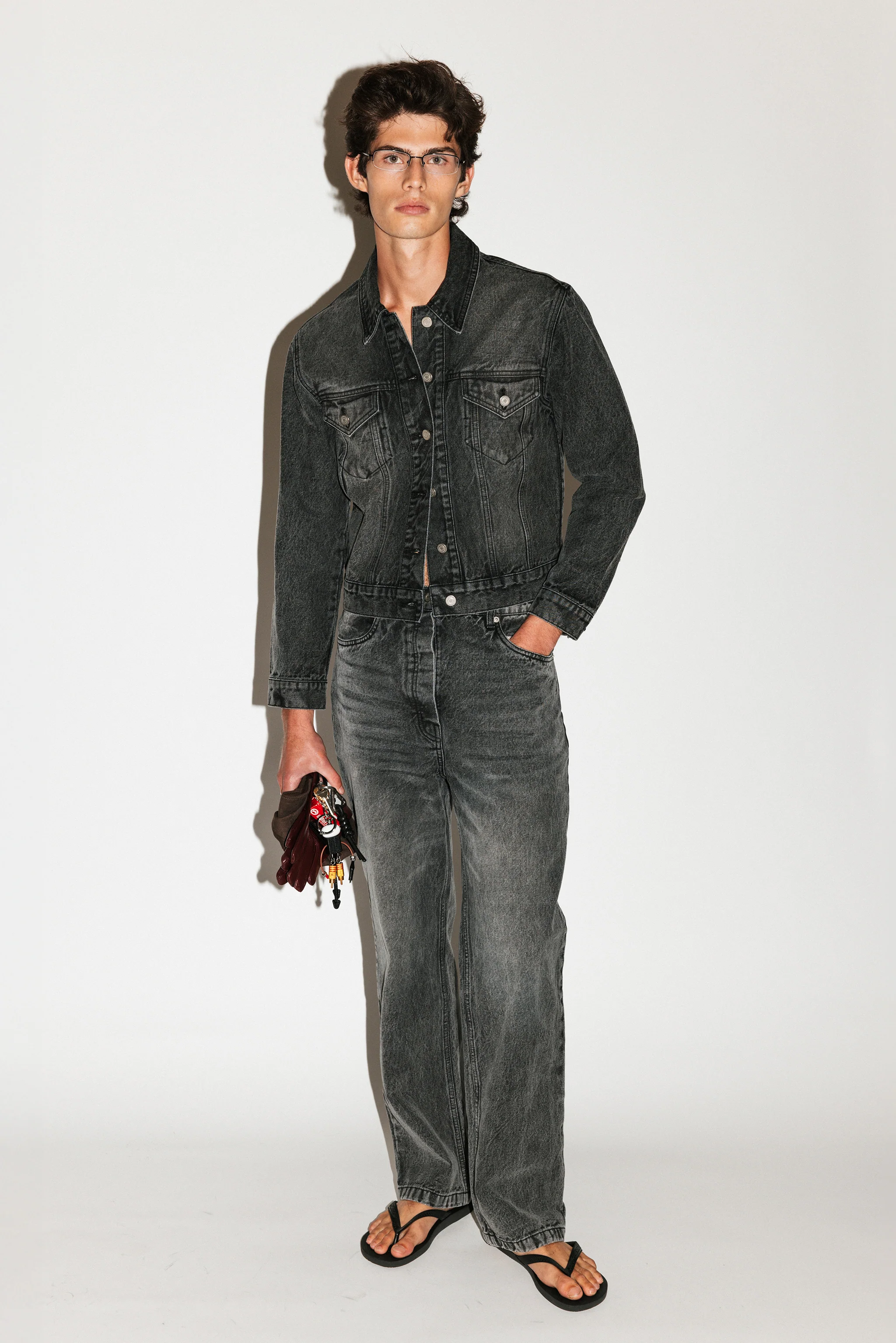 Wilson Loose Taper Straight Leg Jeans - Image 14